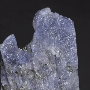 Tanzanite gemstone, available to set into your piece at Bintang Sanur Jewelry Workshop